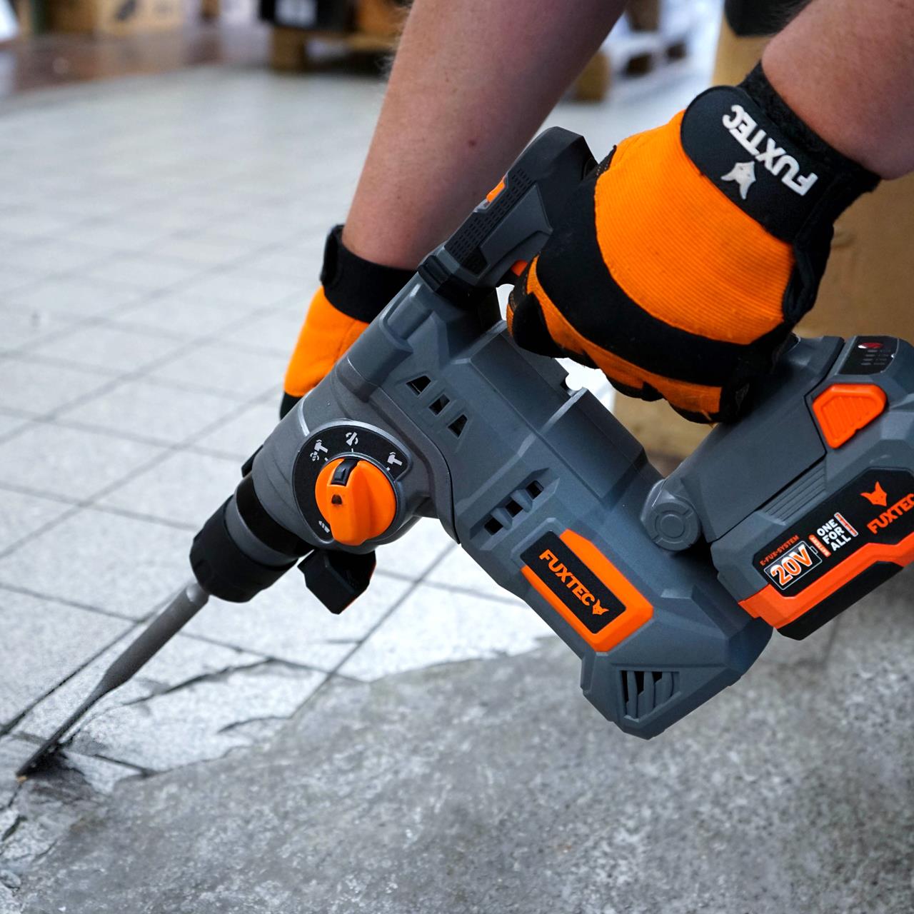 FUXTEC 20V accuklopboormachine FX-E1RH20 SET met 1 x accu 4Ah, 1 x lader 1A